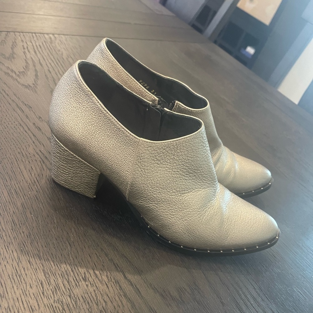 Freda Salvador Gold Heeled Mule